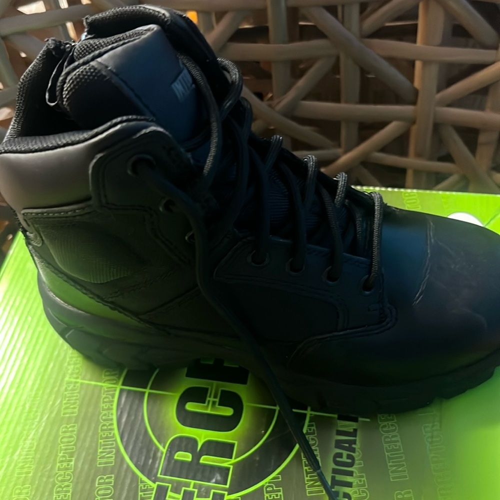 New Interceptor Tactical Womens Boots 6 NWB